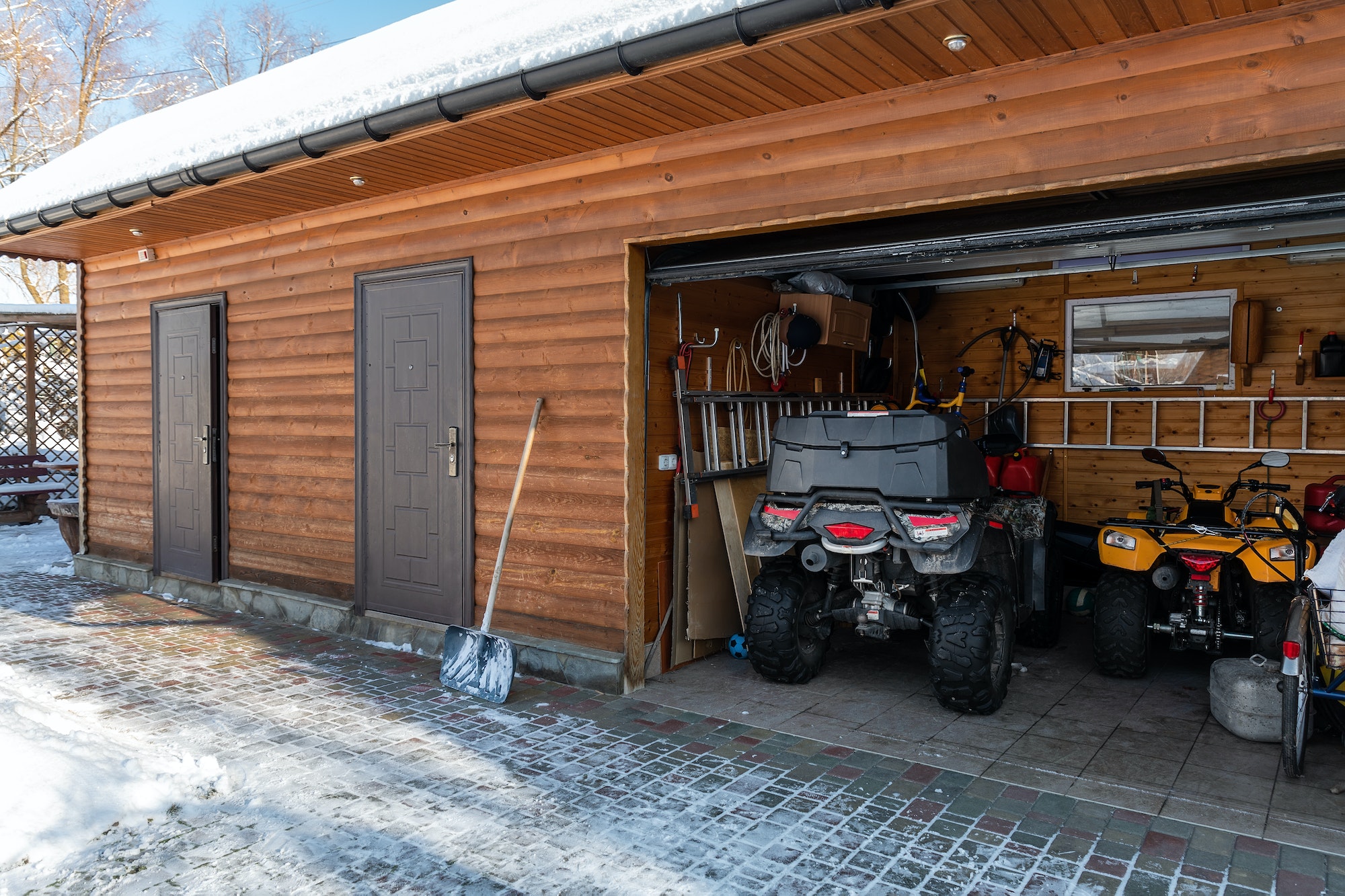 Les multiples avantages de l’autoconstruction d’un garage en ossature bois