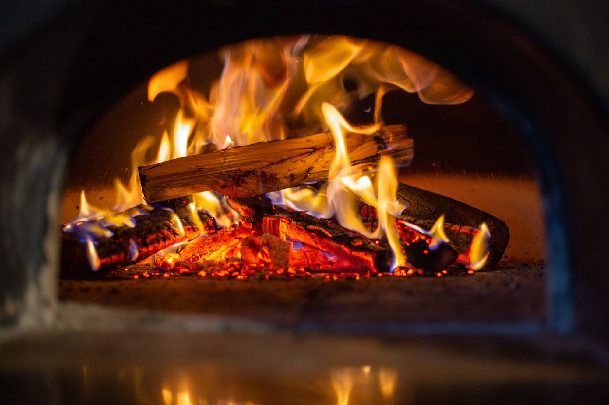 Fours à bois : un atout culinaire pour particuliers et professionnels